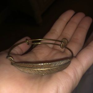 ⭐️Feather Alex & Ani Bracelet⭐️